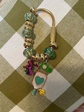 Caribina Gold and Green Beaded Keyring with Pickleball charm